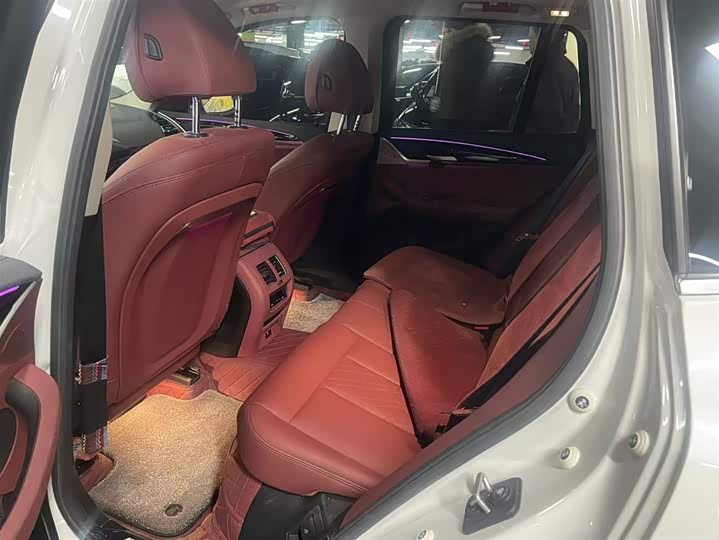 Фото 6 - BMW iX3