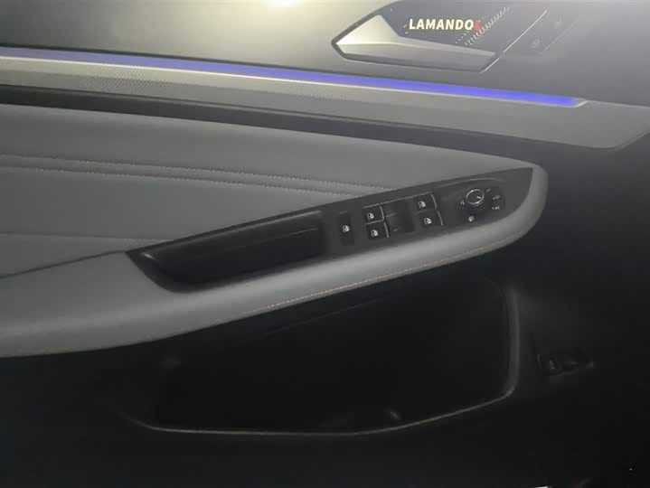 Фото 7 - Volkswagen Lamando L