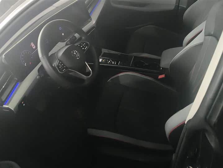 Фото 9 - Volkswagen Lamando L