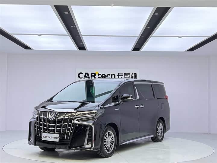 Фото 1 - Toyota Alphard