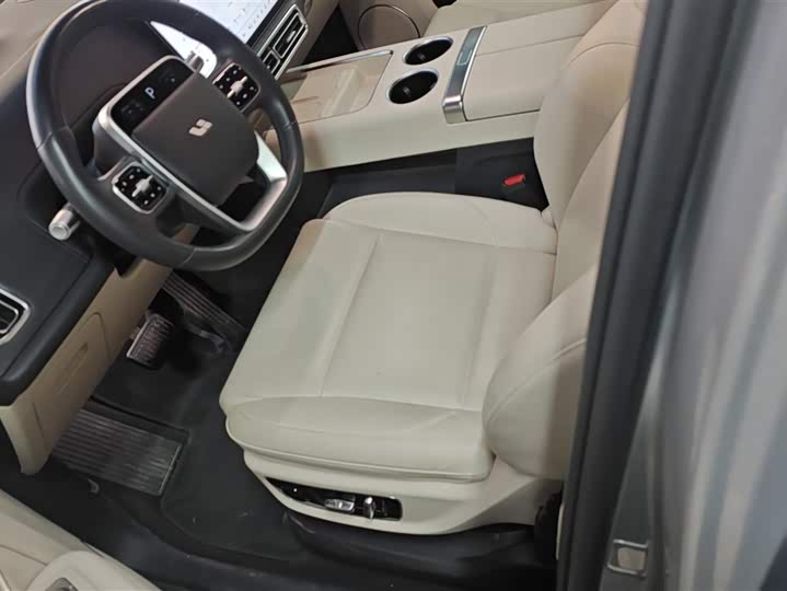 Фото 9 - LiXiang L9