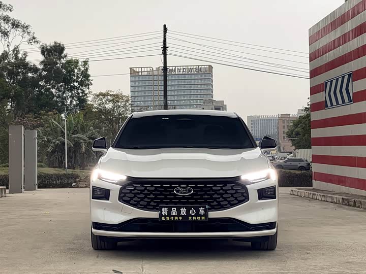 Фото 2 - Ford Mondeo