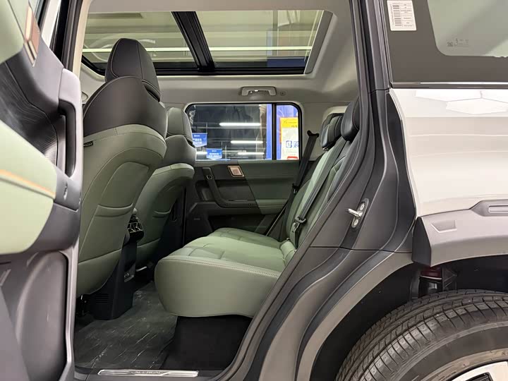 Фото 5 - Chery iCar 03