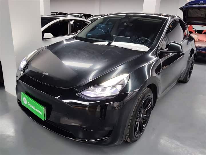 Фото 2 - Tesla Model Y