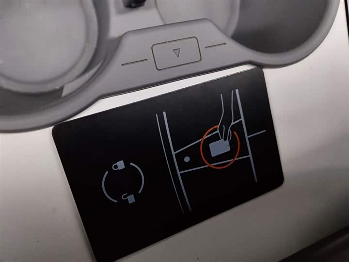 Фото 9 - Tesla Model Y