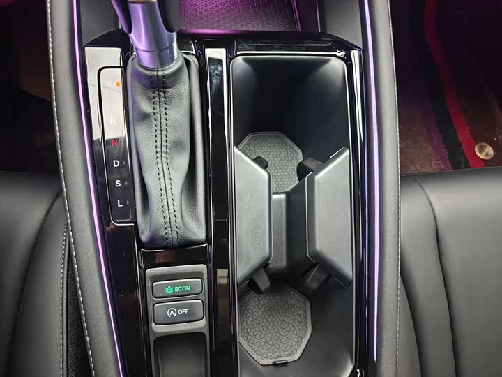 Фото 9 - Honda Inspire