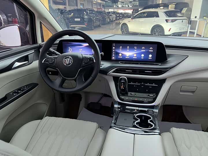 Фото 7 - Buick GL8 ES