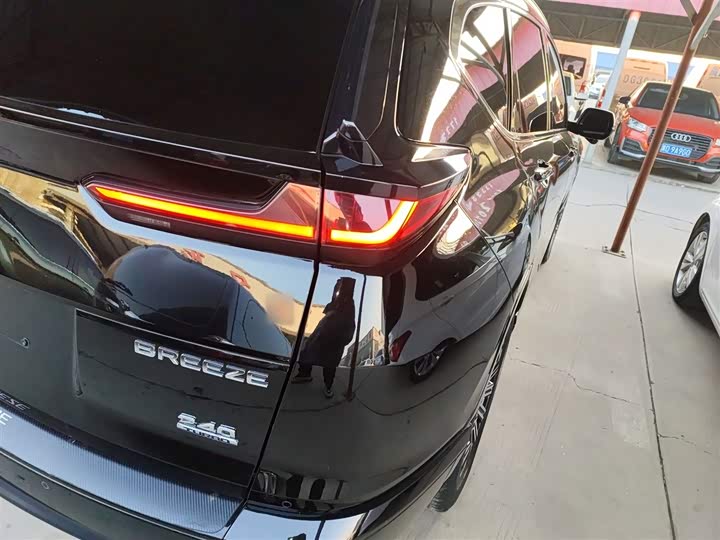 Фото 8 - Honda Breeze