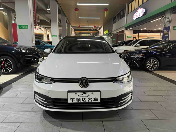 Фото 2 - Volkswagen Golf