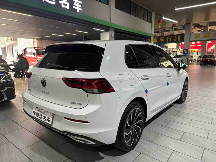 Фото 7 - Volkswagen Golf