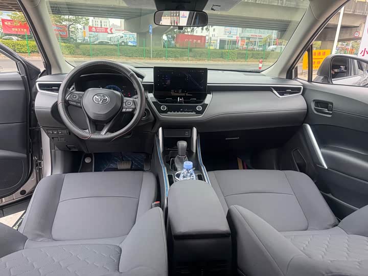 Фото 4 - Toyota Corolla Cross