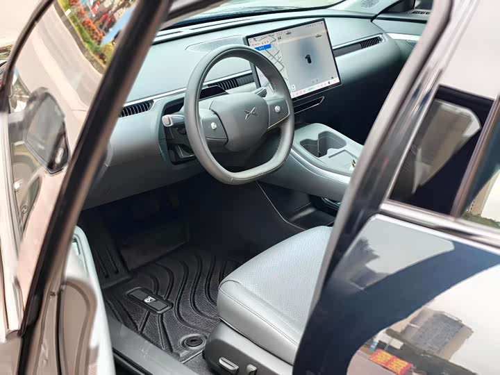 Фото 4 - XPeng Mona M03