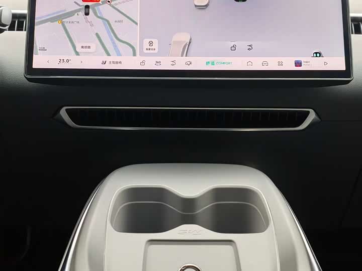 Фото 5 - XPeng Mona M03