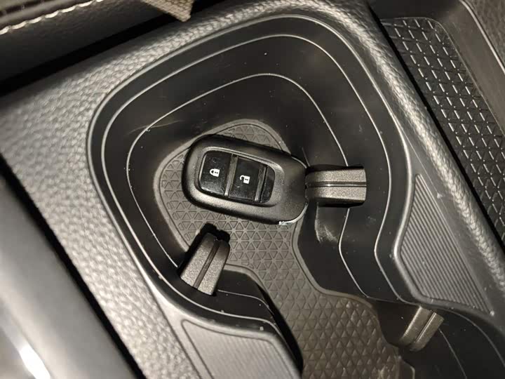 Фото 9 - Honda Breeze