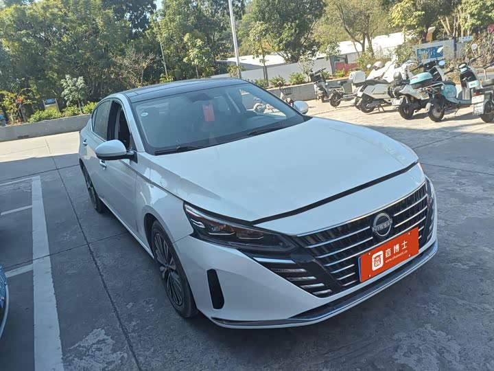 Фото 4 - Nissan Teana