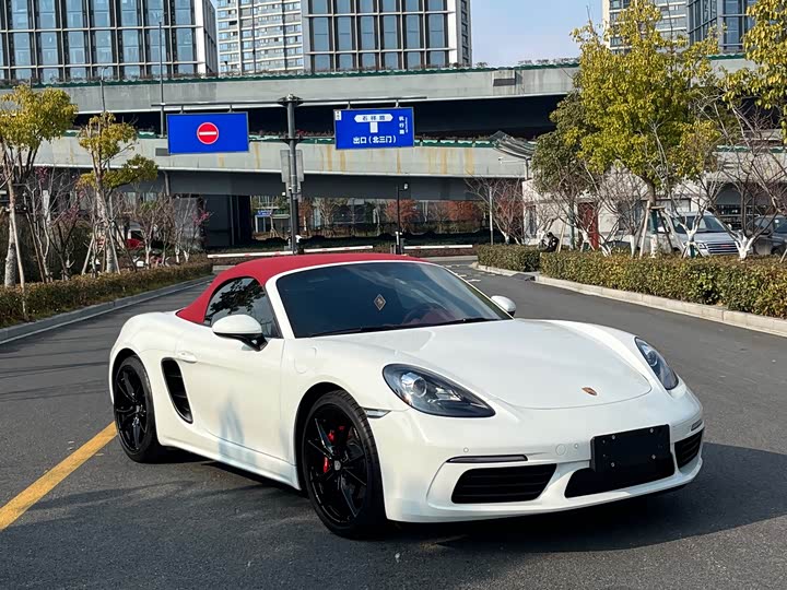 Фото 4 - Porsche 718