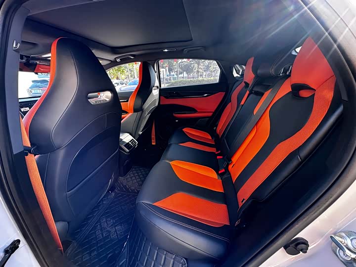 Фото 9 - Changan UNI-V