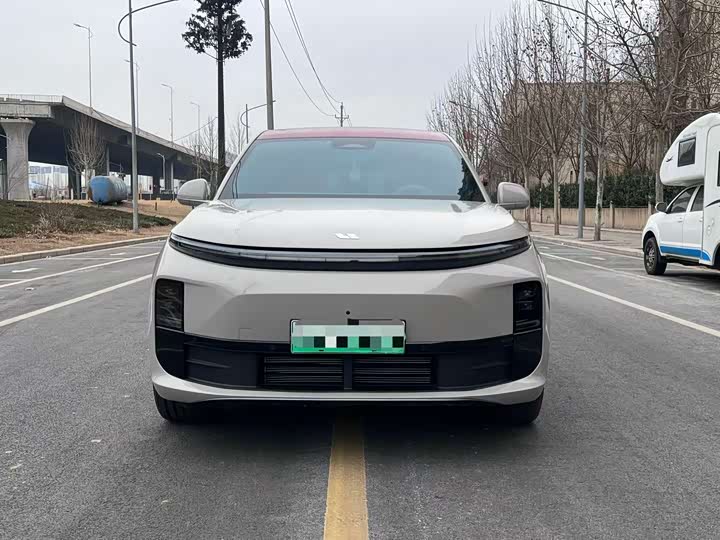 Фото 1 - LiXiang L6