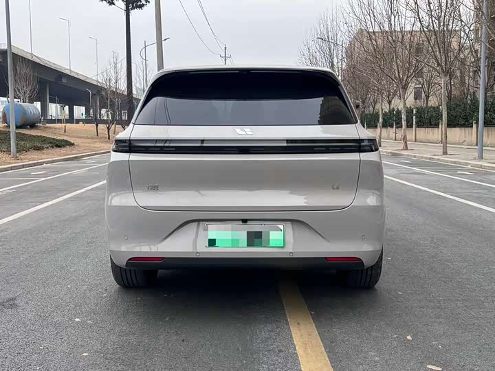 Фото 8 - LiXiang L6