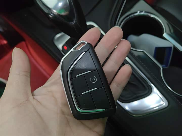 Фото 9 - Cadillac CT4