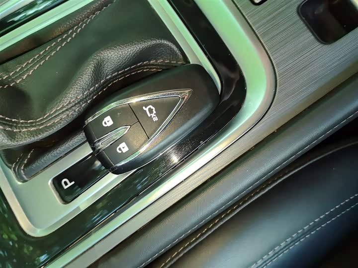 Фото 9 - Changan Raeton CC