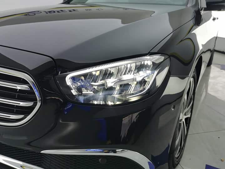 Фото 5 - Mercedes-Benz E-Class Hybrid