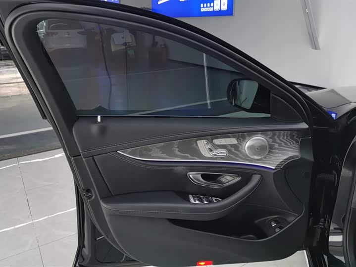 Фото 7 - Mercedes-Benz E-Class Hybrid