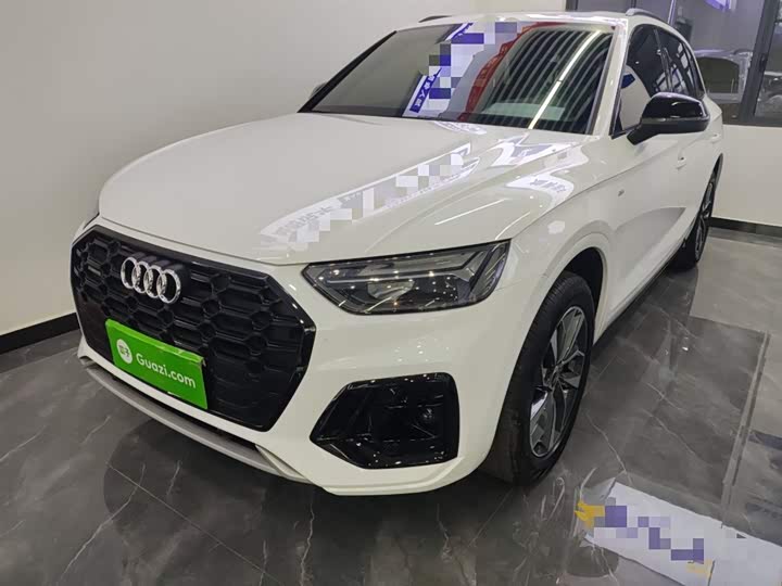 Фото 1 - Audi Q5L