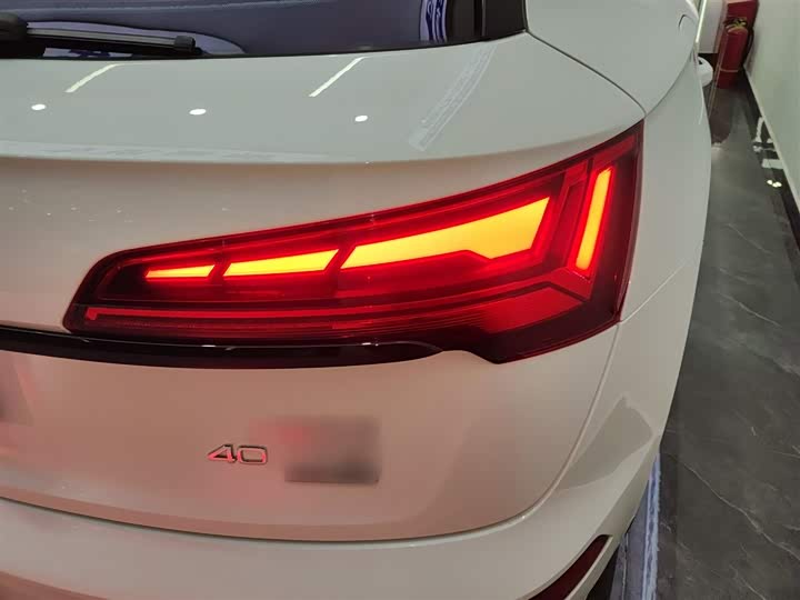 Фото 8 - Audi Q5L