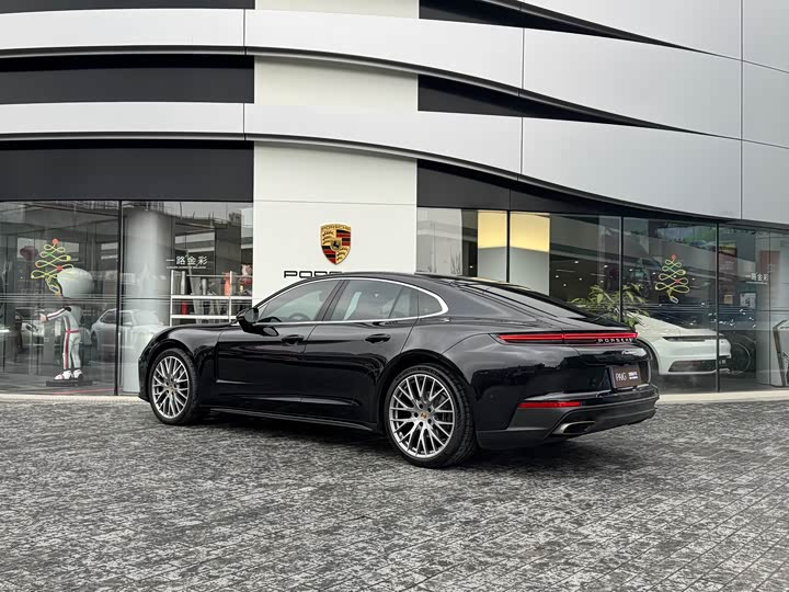 Фото 8 - Porsche Panamera