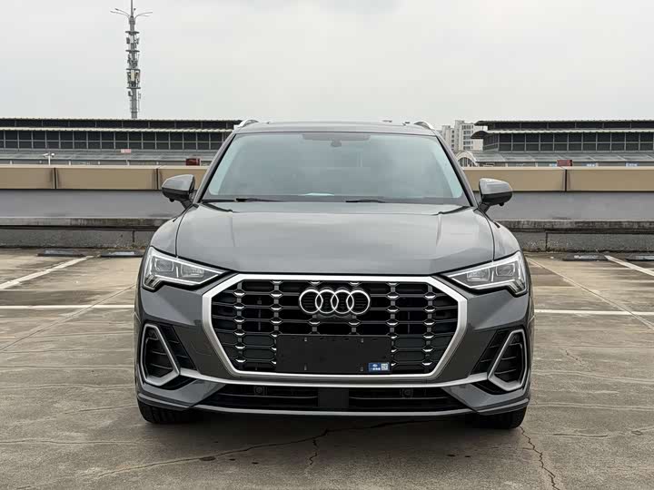 Фото 2 - Audi Q3
