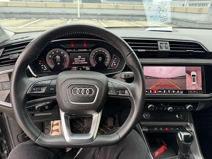 Фото 7 - Audi Q3