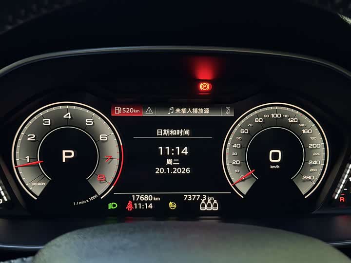 Фото 8 - Audi Q3