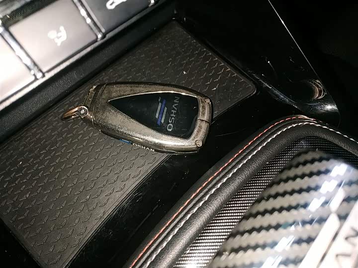 Фото 9 - Changan Oshan X5