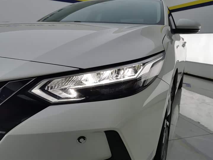 Фото 5 - Nissan Sylphy