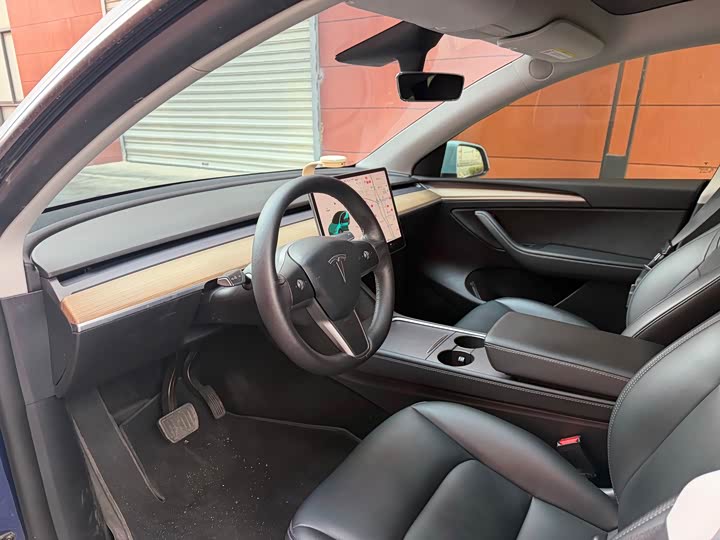 Фото 8 - Tesla Model Y