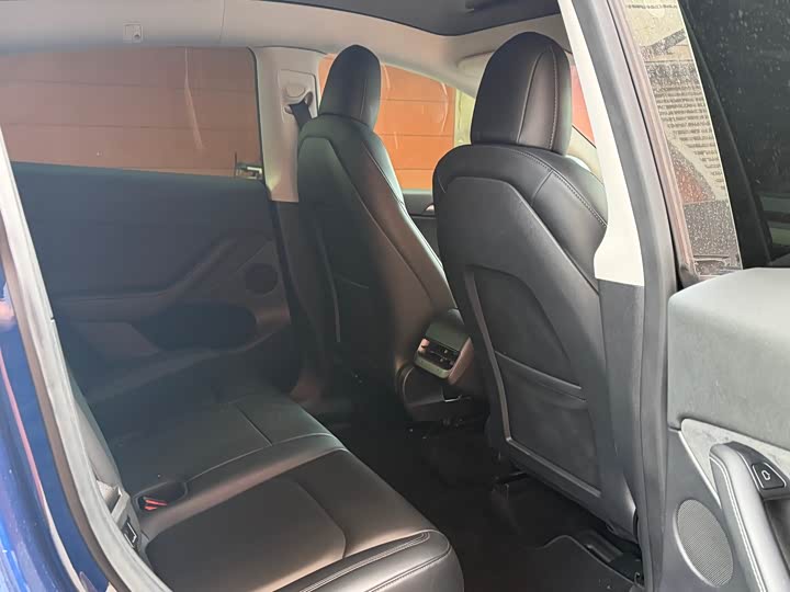 Фото 9 - Tesla Model Y