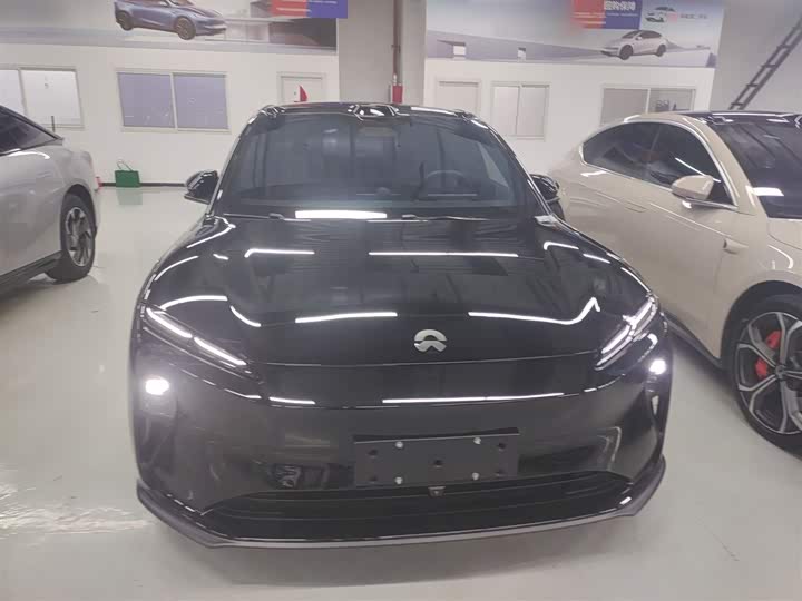 Фото 3 - Nio ET5