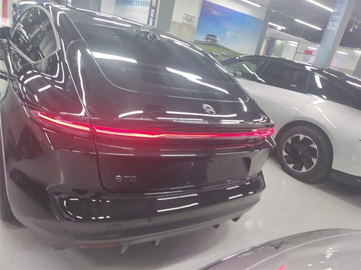 Фото 6 - Nio ET5