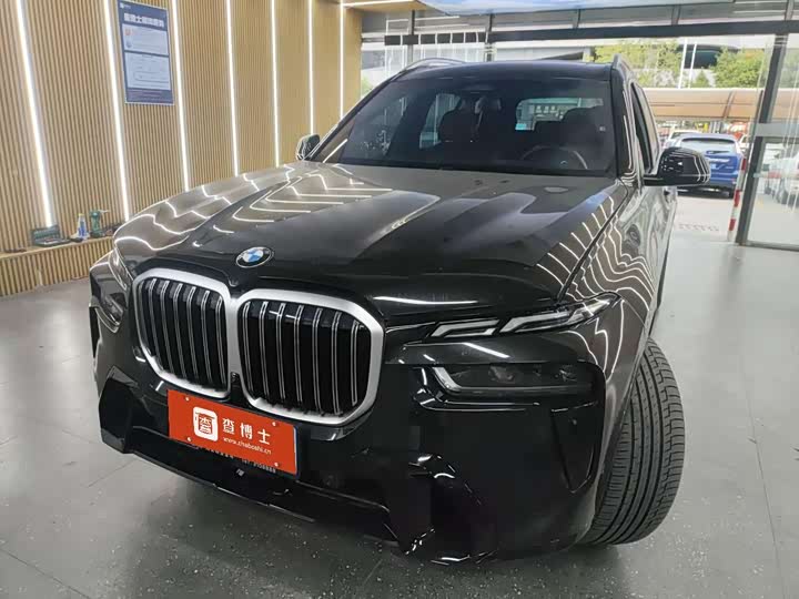Фото 1 - BMW X7