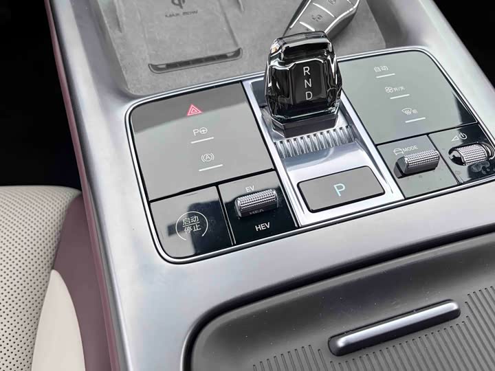 Фото 8 - BYD Seal