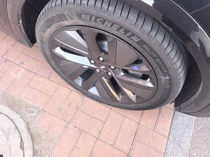 Фото 6 - LiXiang L7