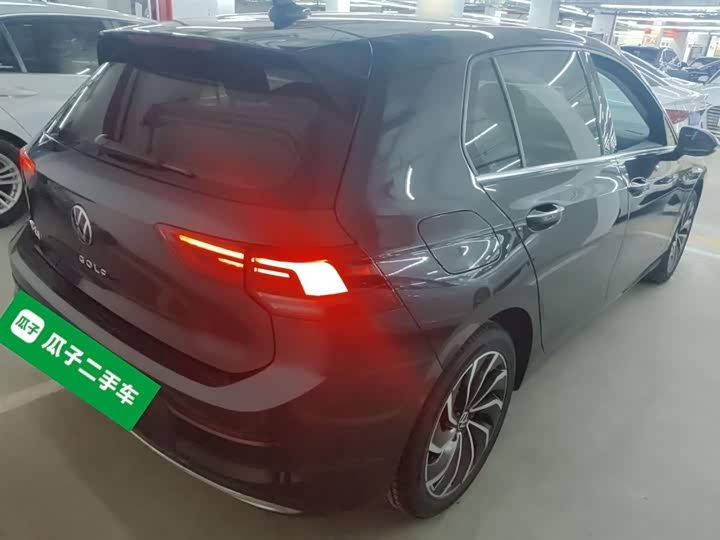 Фото 7 - Volkswagen Golf