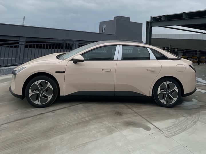 Фото 3 - XPeng Mona M03