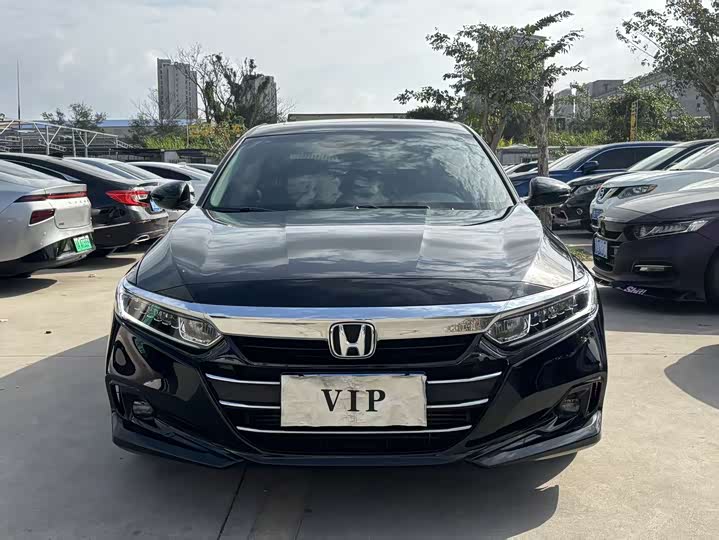 Фото 1 - Honda Accord