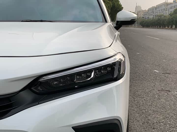 Фото 8 - Honda Civic