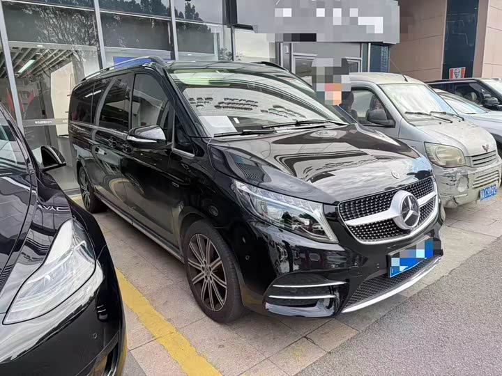 Фото 2 - Mercedes-Benz V-Class