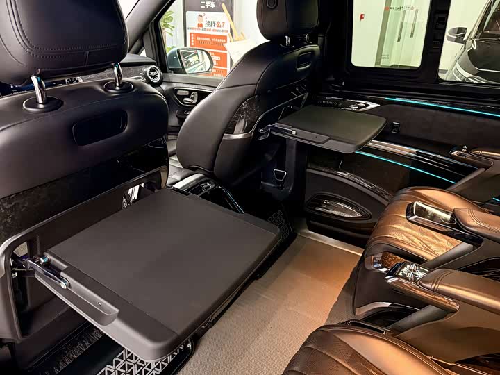Фото 4 - Mercedes-Benz V-Class