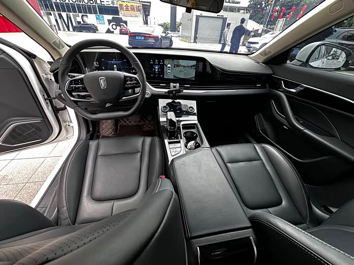 Фото 6 - Bestune B70