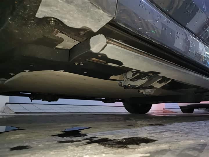 Фото 8 - LiXiang L9